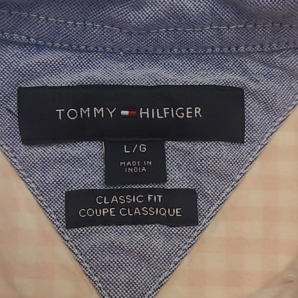 LIKE NEW Tommy Hilfiger Gingham Pink and White Button Down Shirt - Picture 6 of 11